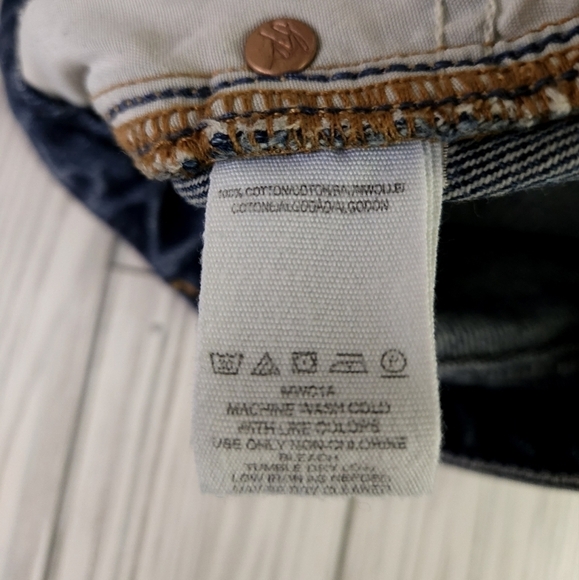 Free People We the Free Destroyed Denim Mini Skirt in Harvey Blue Size 25 - Picture 10 of 12